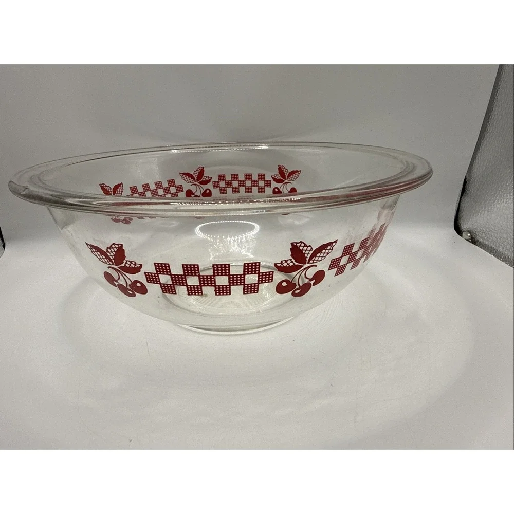 Pyrex red checkered